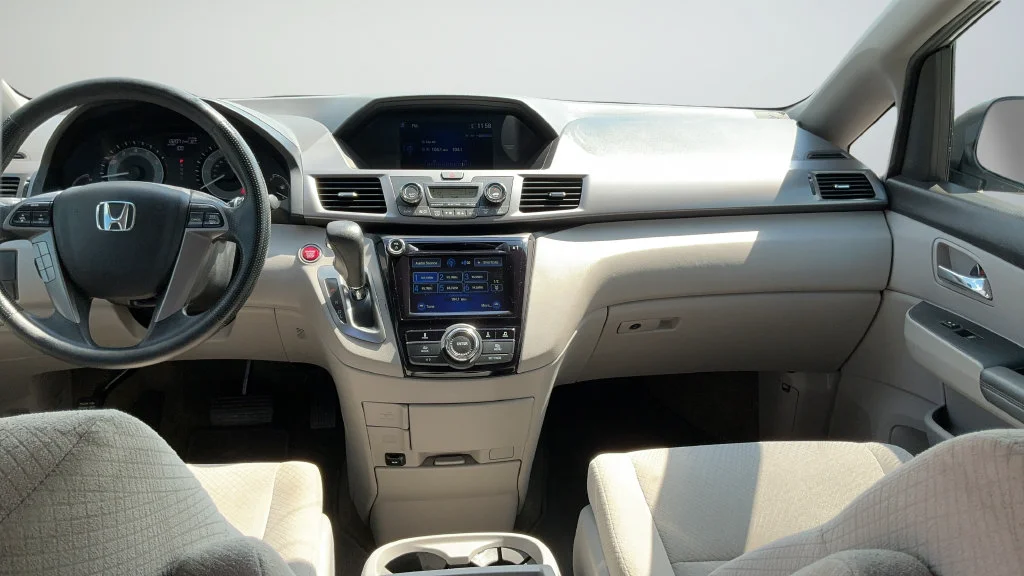Used 2017 Lunar Silver Metallic Honda EX image 7