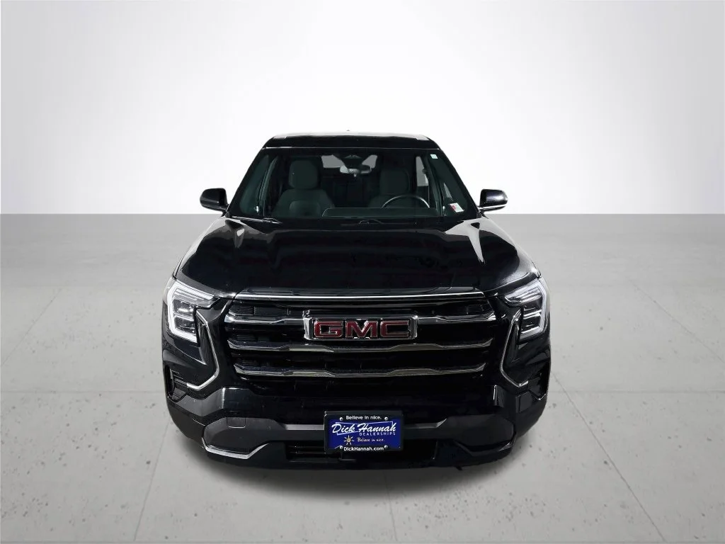Used 2025 Black GMC Elevation image 3