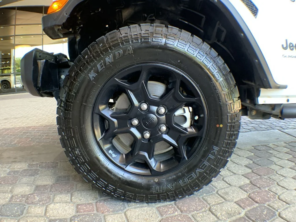 Used 2023 BRGHTWHT/BLACK Jeep Willys image 10
