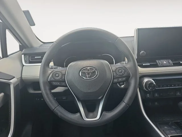 Used 2023 Black Toyota XLE Premium image 10