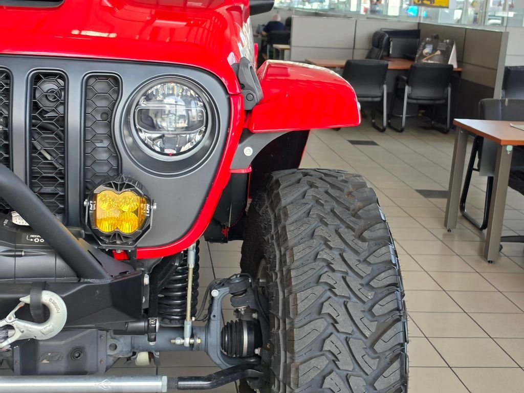 Used 2022 Red Jeep Unlimited Rubicon 392 image 3