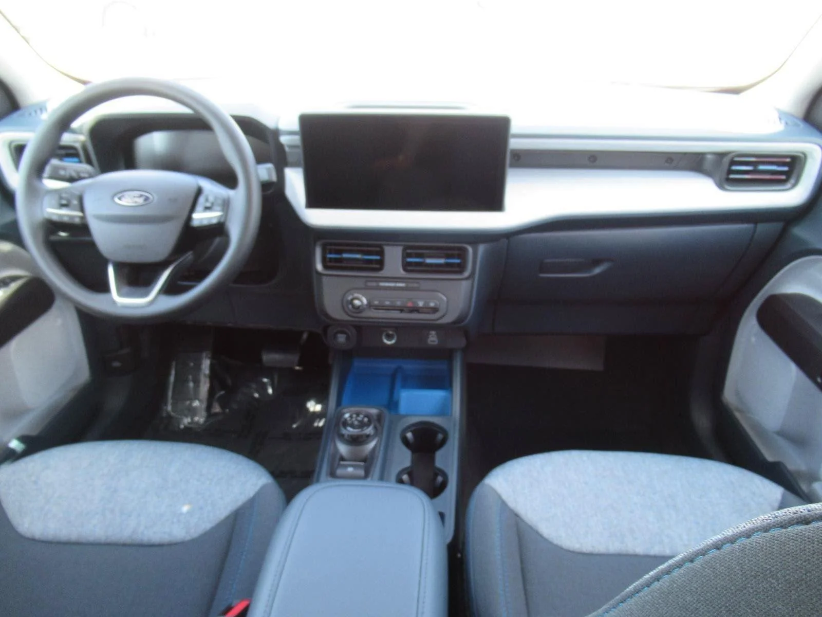 New 2026 Oxford White Ford XLT image 11
