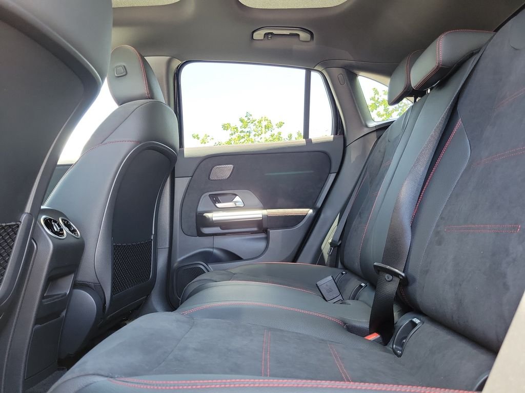 New 2026 Night Black Mercedes-Benz GLA 250 image 10