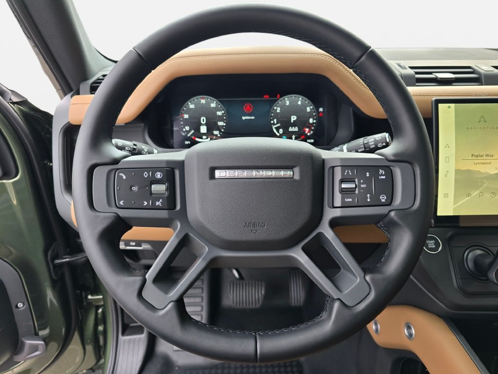 New 2026 Woolstone Green LAND ROVER X-Dynamic SE image 16