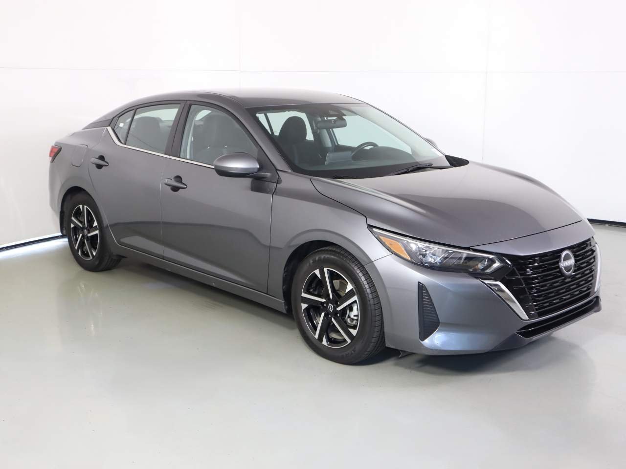 Used 2025 Atlantic Gray Metallic Nissan SV image 5