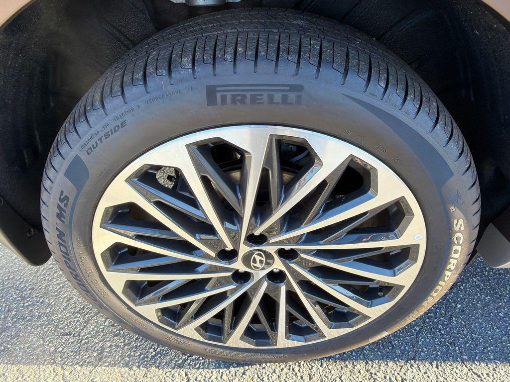 New 2026 Brown Hyundai Calligraphy FWD image 17