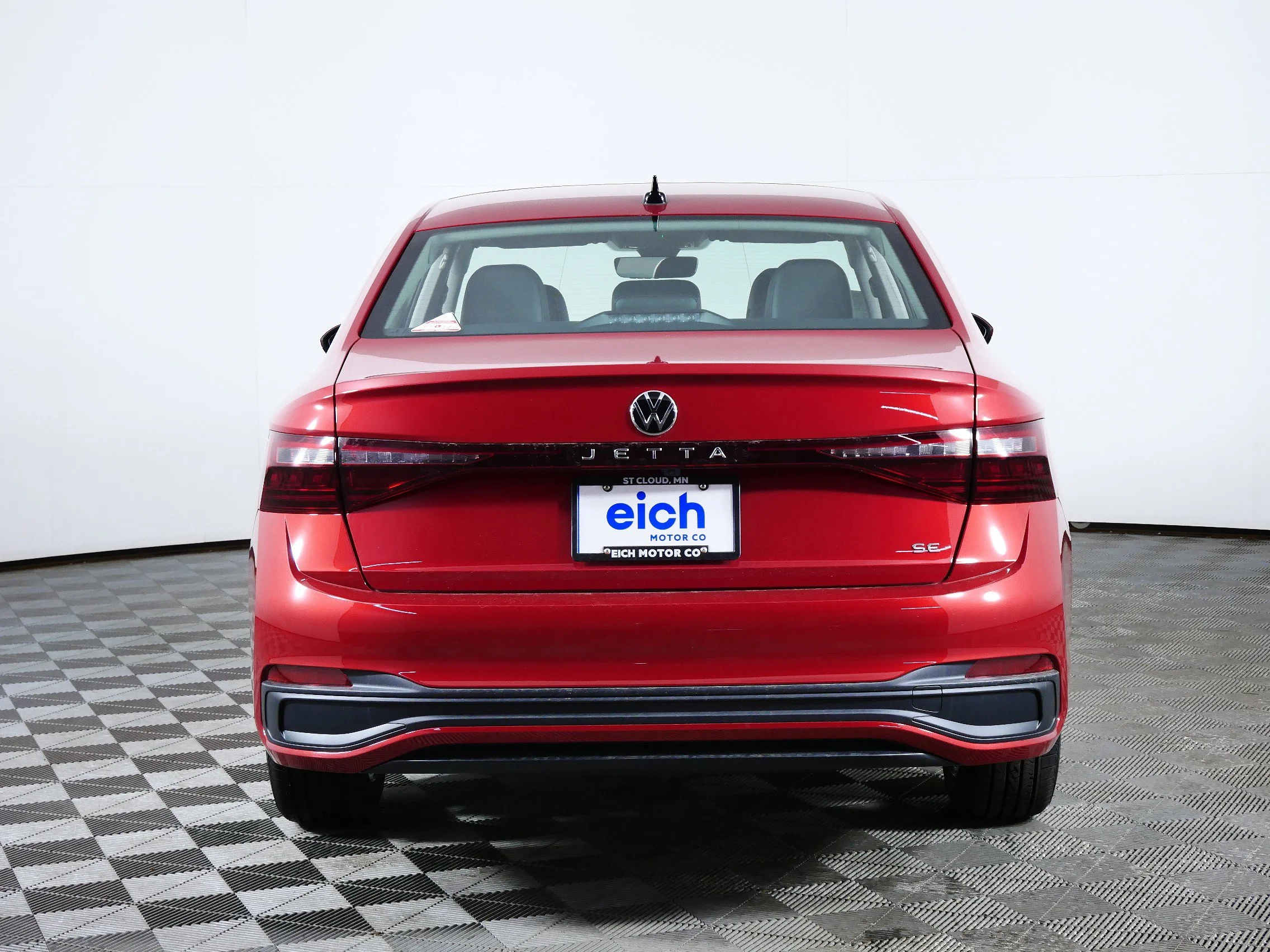 New 2026 KINGS RED MET W Volkswagen SE image 6