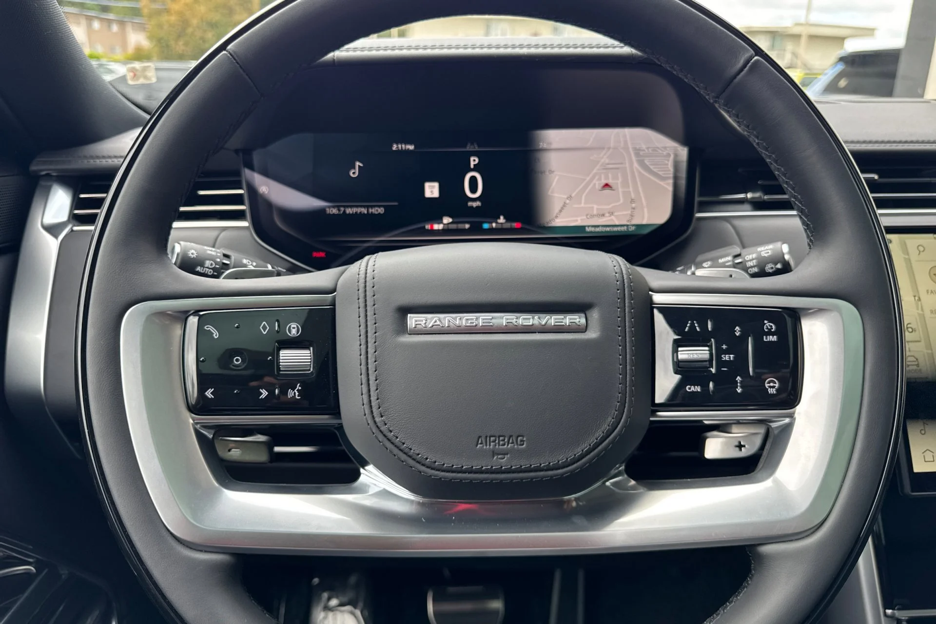 New 2026 Carpathian Grey Land Rover SE image 26