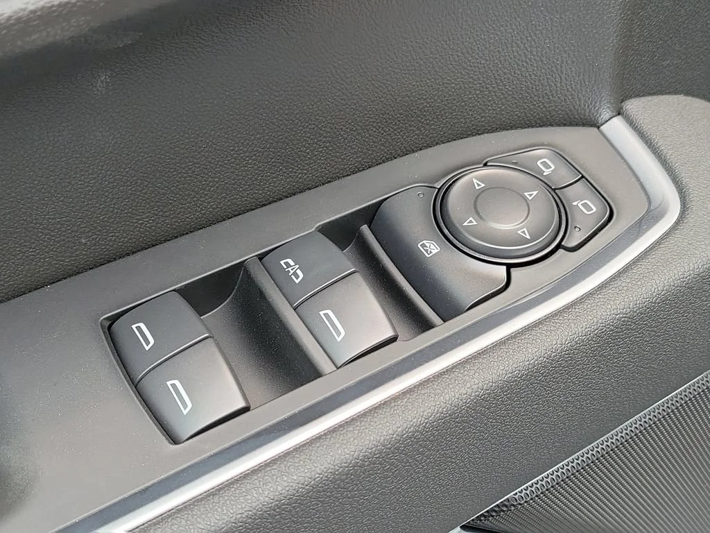 New 2026 Sterling Gray Metallic Chevrolet LT (2FL) image 19