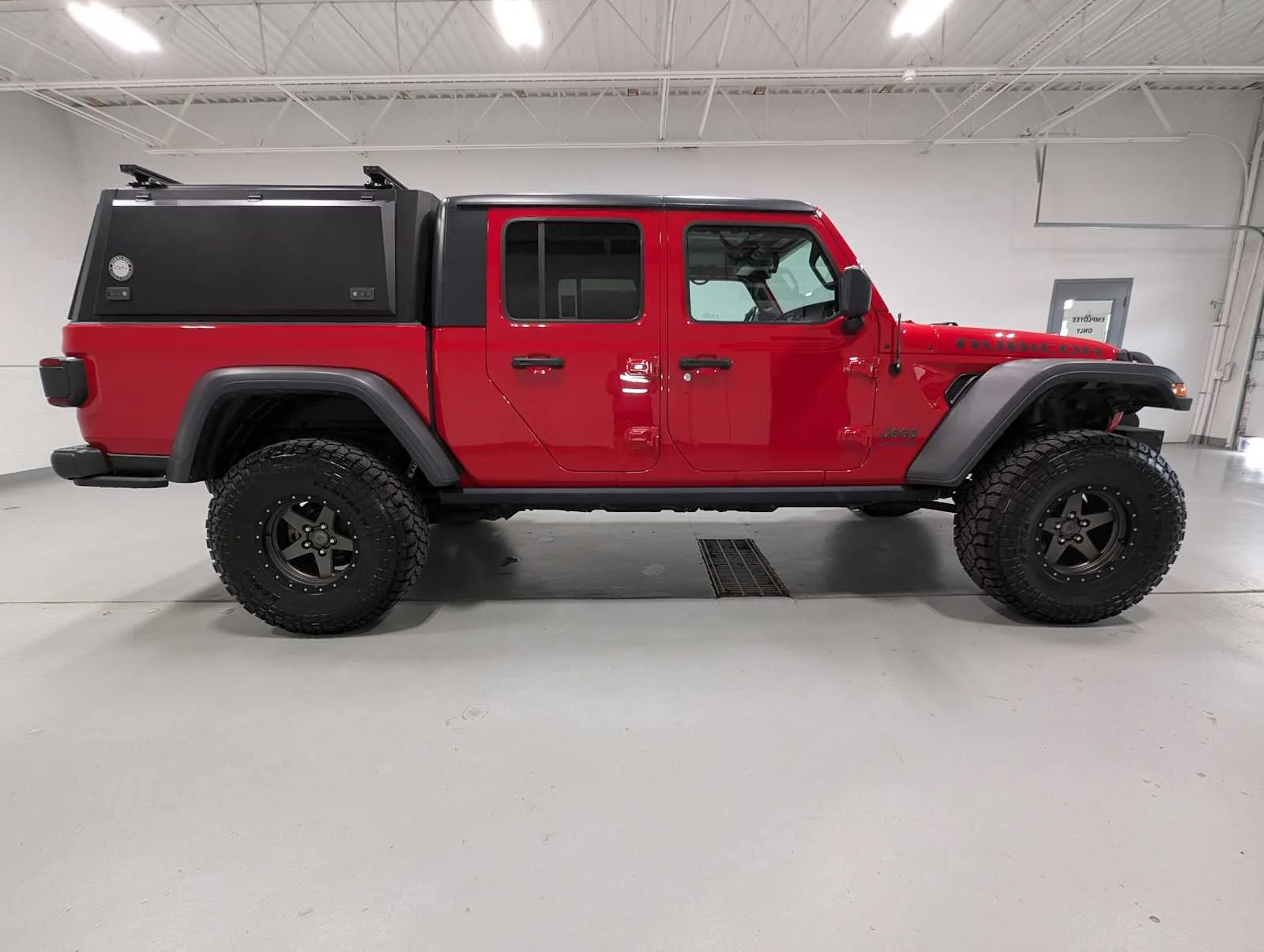 Used 2020 Firecracker Red Clearcoat Jeep Rubicon image 8