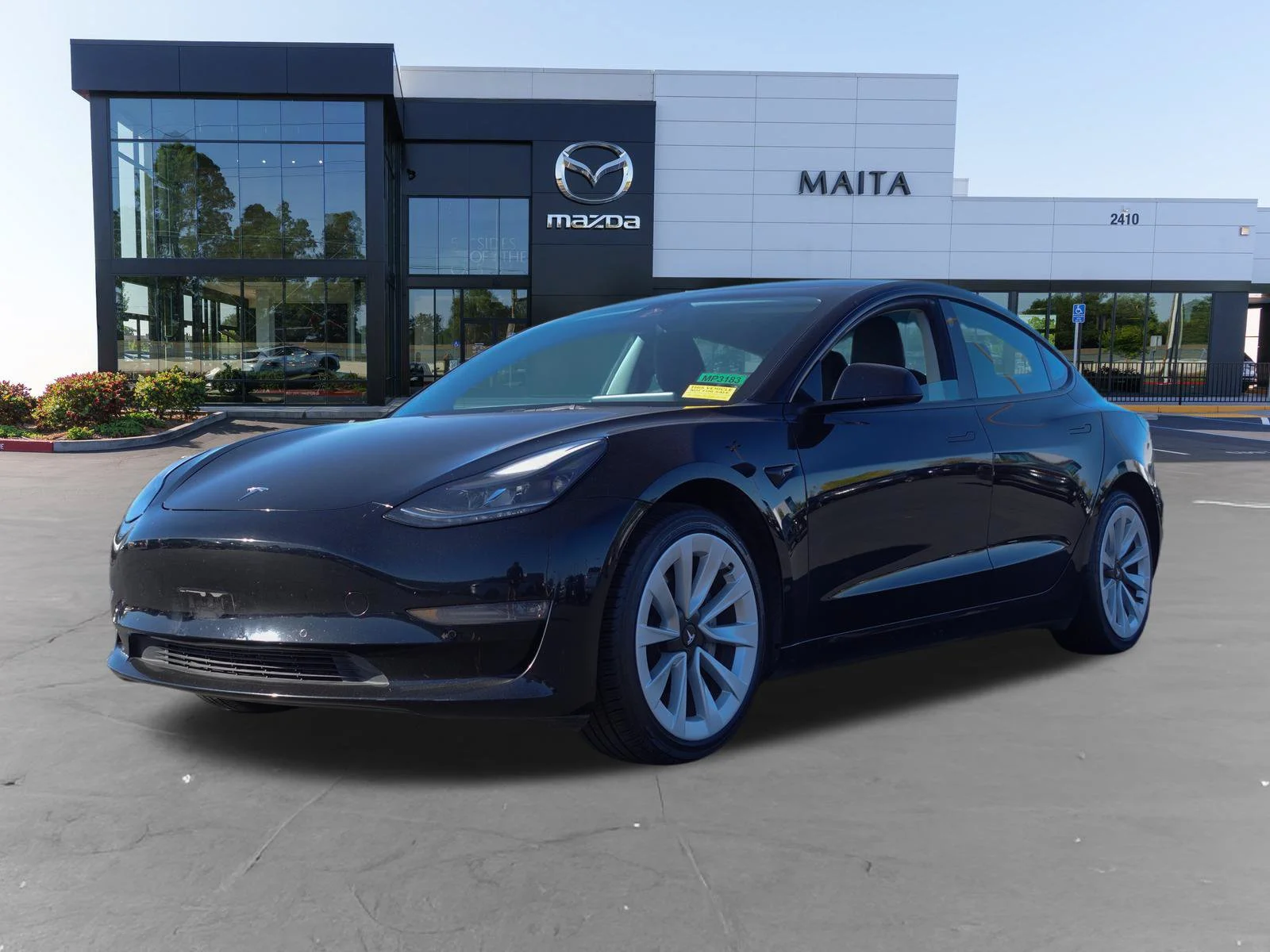 Used 2022 Solid Black Tesla Long Range image 7