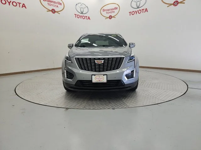 Used 2024 Silver Cadillac Luxury image 4
