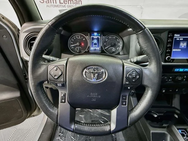 Used 2021  Toyota TRD Off-Road image 11