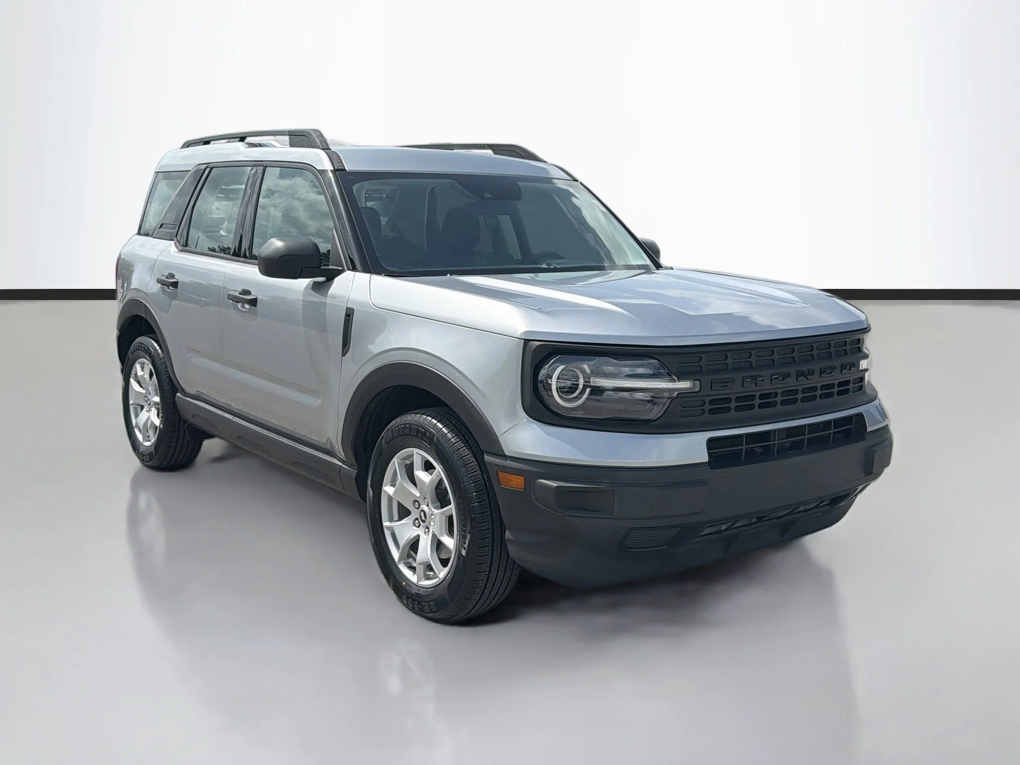 Used 2021 Silver Metallic Ford Base image 7