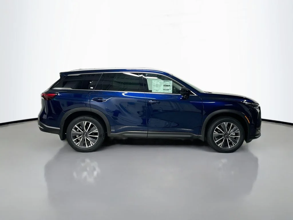 New 2027 GRAND BLUE INFINITI LUXE image 8
