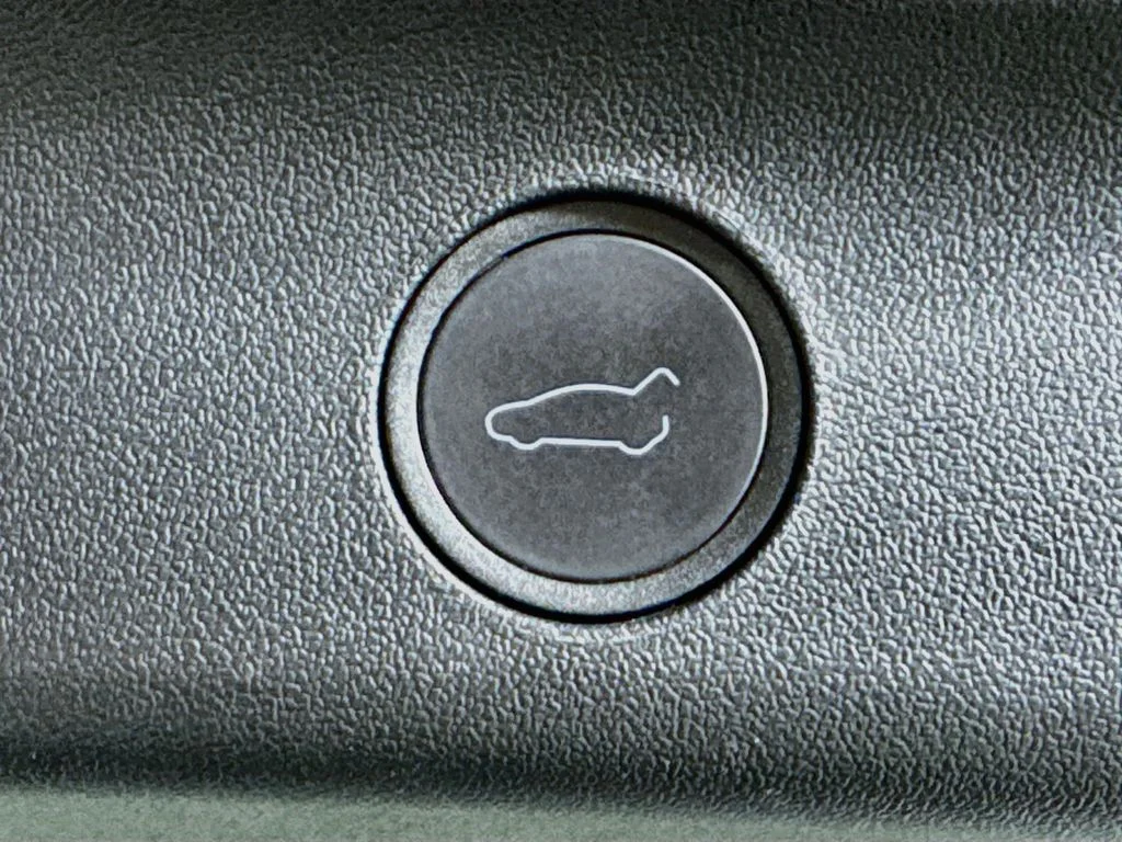 Used 2023 White Tesla Long Range image 30