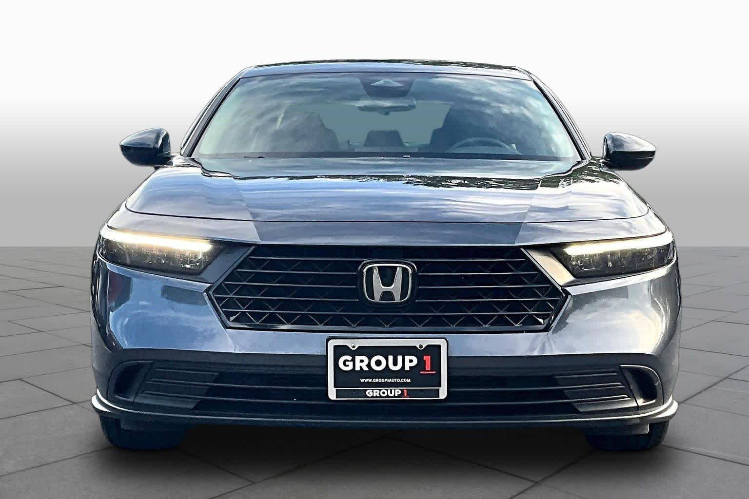 Used 2024 Meteorite Gray Metallic Honda LX image 4