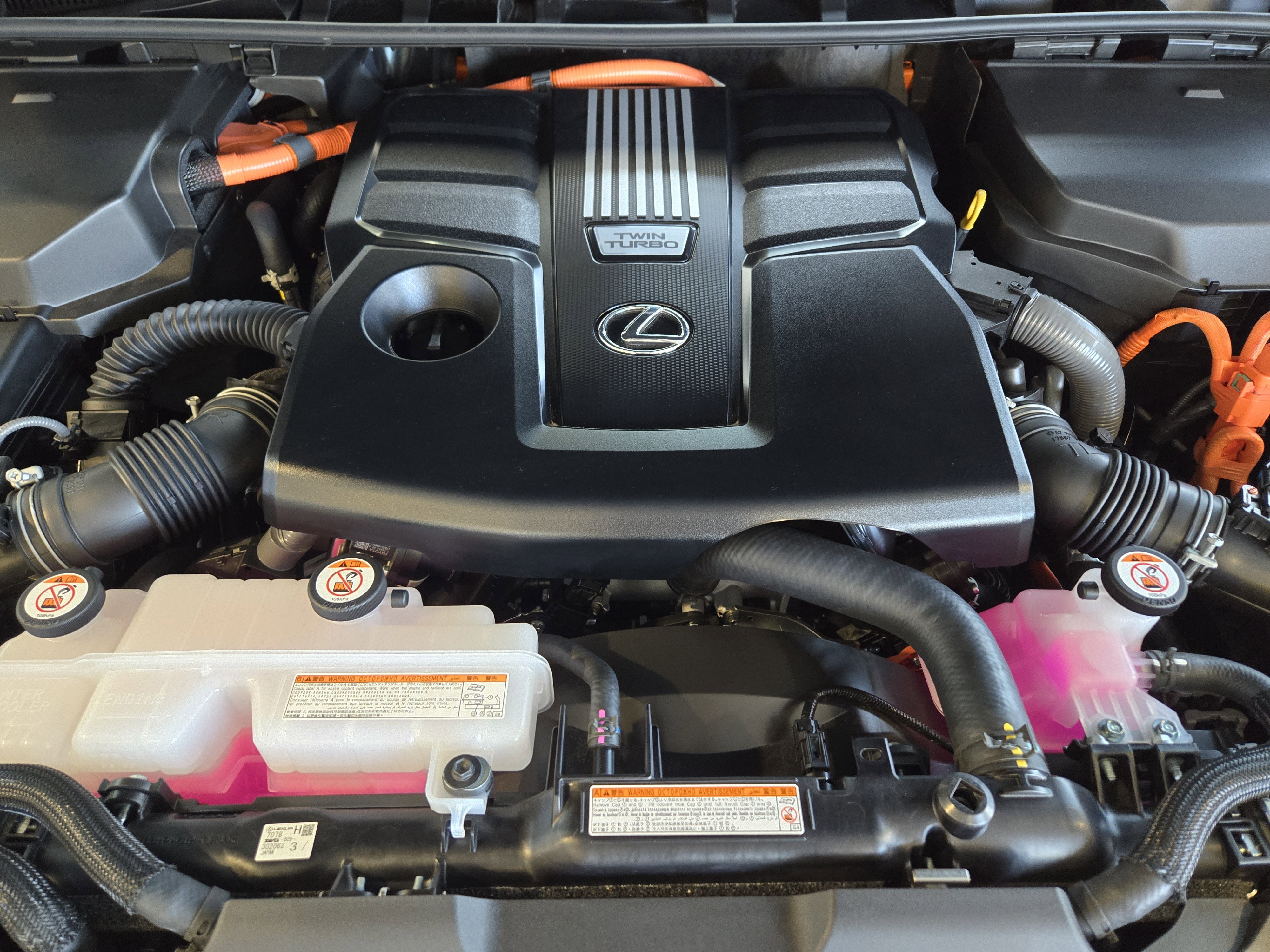 2026 Lexus LX 700h Luxury - Photo 20