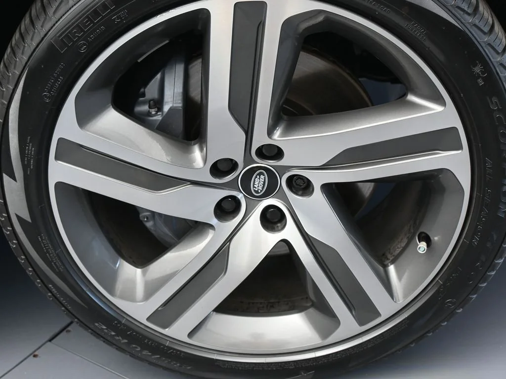 2026 Land Rover Discovery Gemini Edition - Photo 52