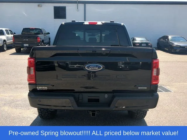 Used 2023 Black Ford XLT image 12