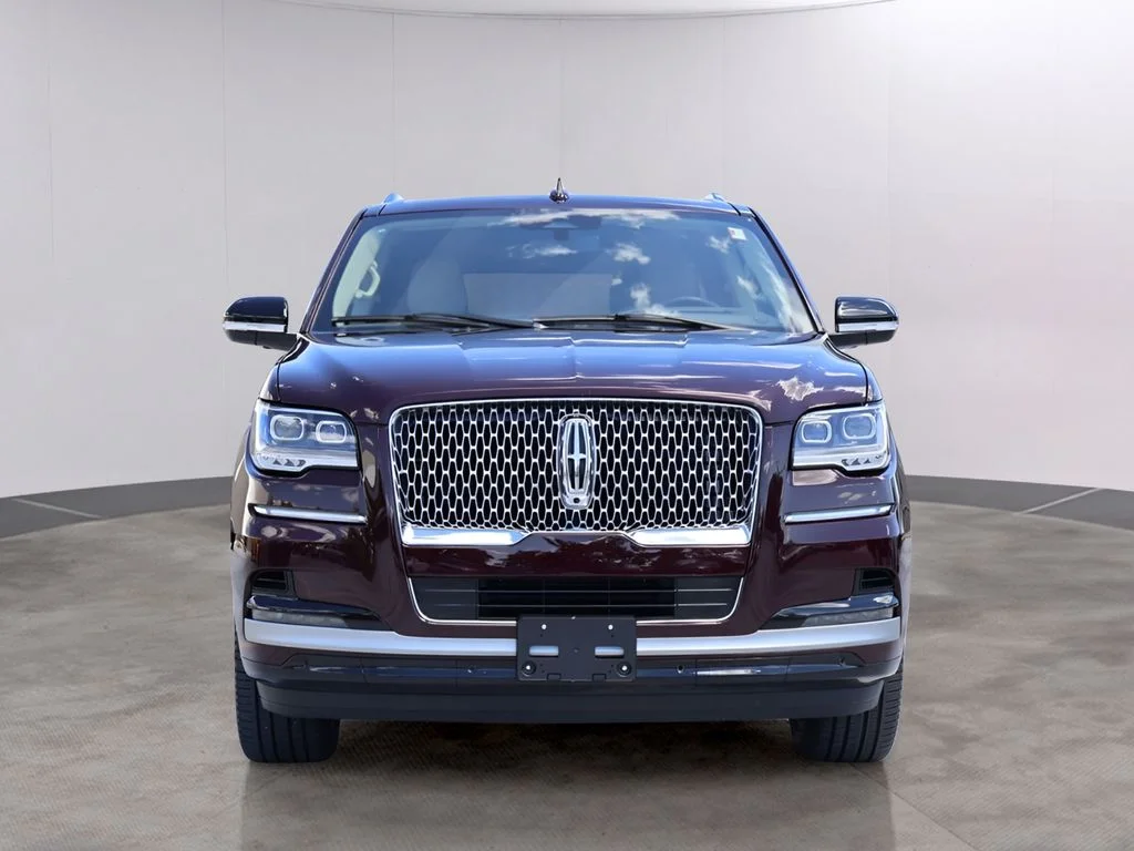 Used 2024 Red Metallic Lincoln Reserve image 2