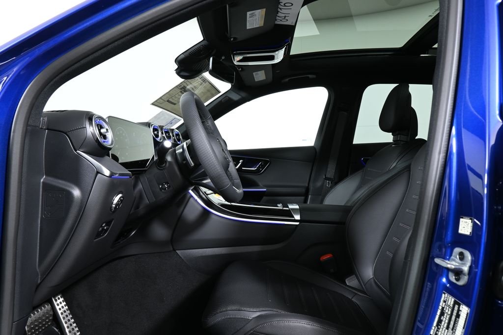 Used 2026 Starling Blue Metallic Mercedes-Benz GLC 300 image 3