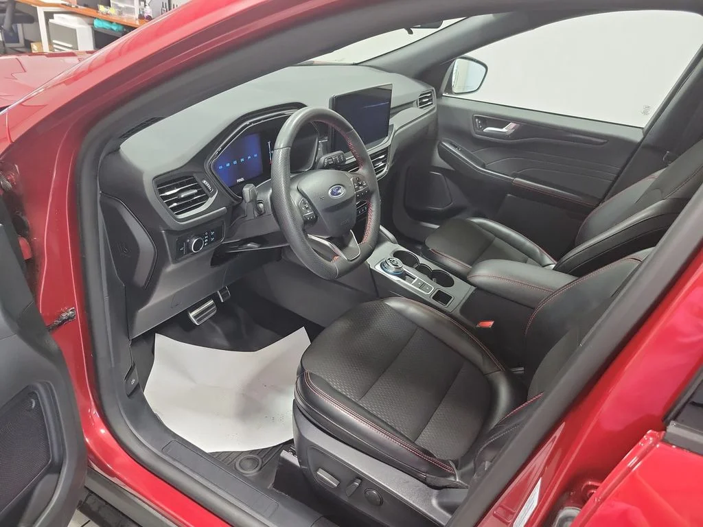 Used 2024 Red Ford ST-Line image 30