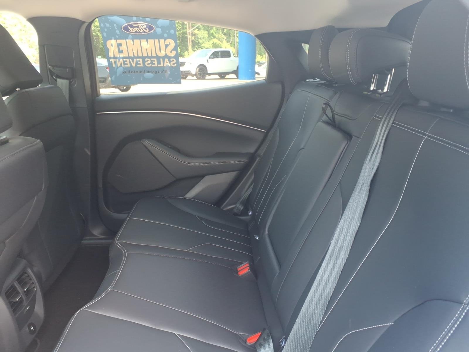 New 2026 Velocity Blue Metallic Ford Select image 7