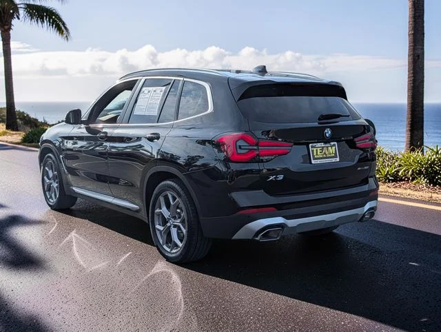 Used 2023 Black BMW sDrive30i image 7