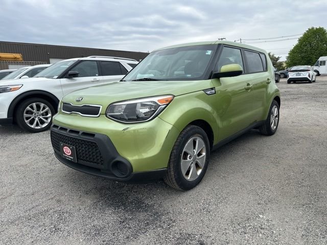 Used 2015 Green Kia Base image 3