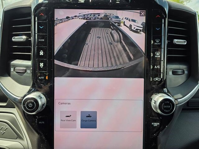 New 2026 Molten Red Pearl-Coat Exterior Paint RAM Laramie image 37