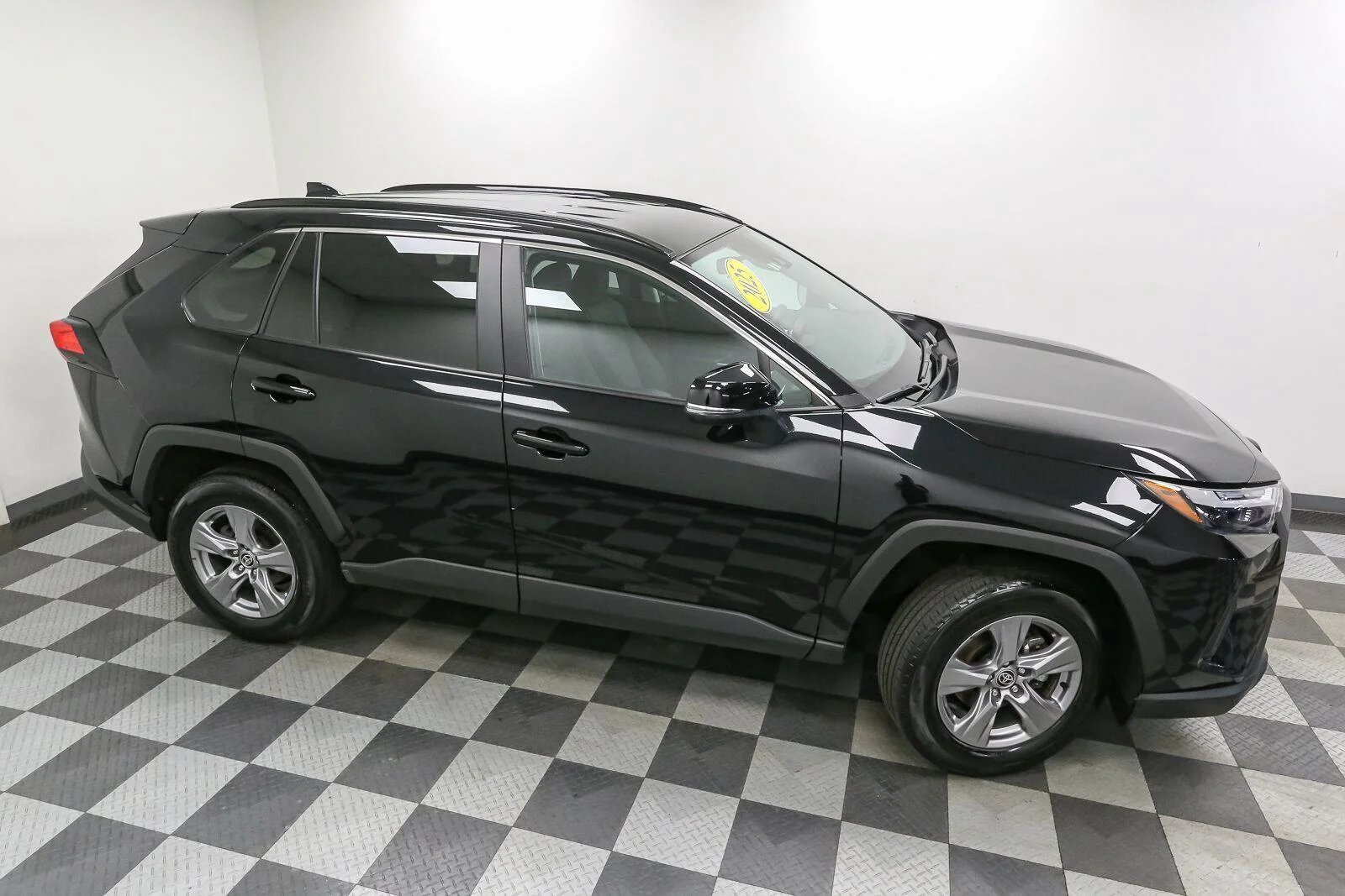 Used 2025 Midnight Black Metallic TOYOTA  image 5