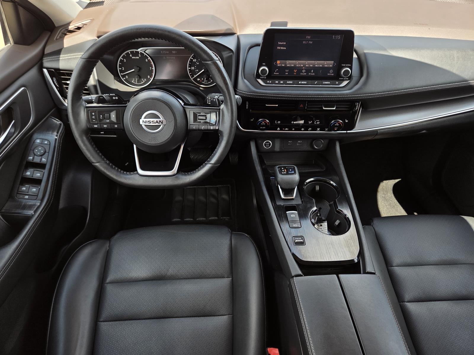Used 2021 Super Black Nissan SV image 11