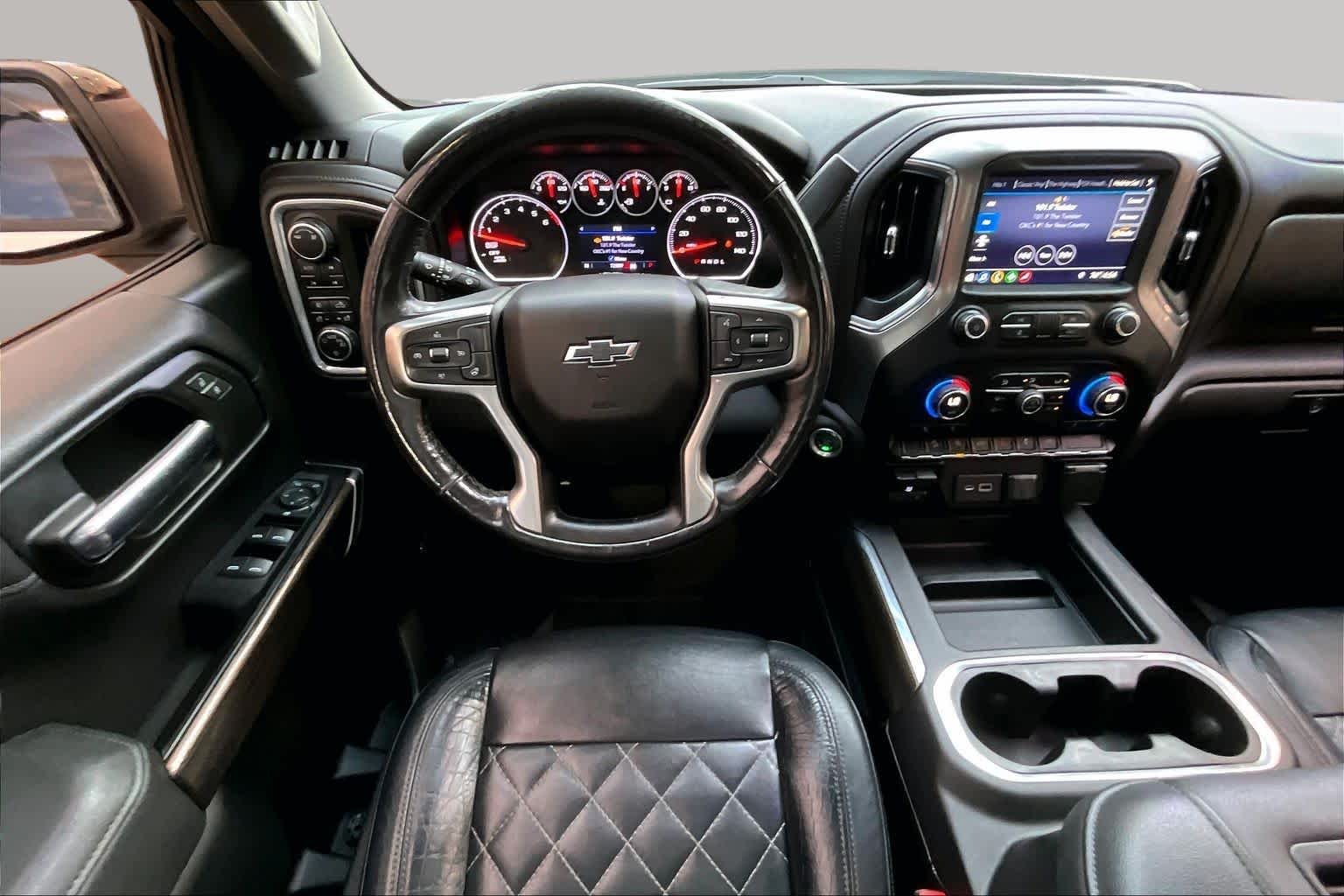 Used 2019 Summit White Chevrolet RST image 6