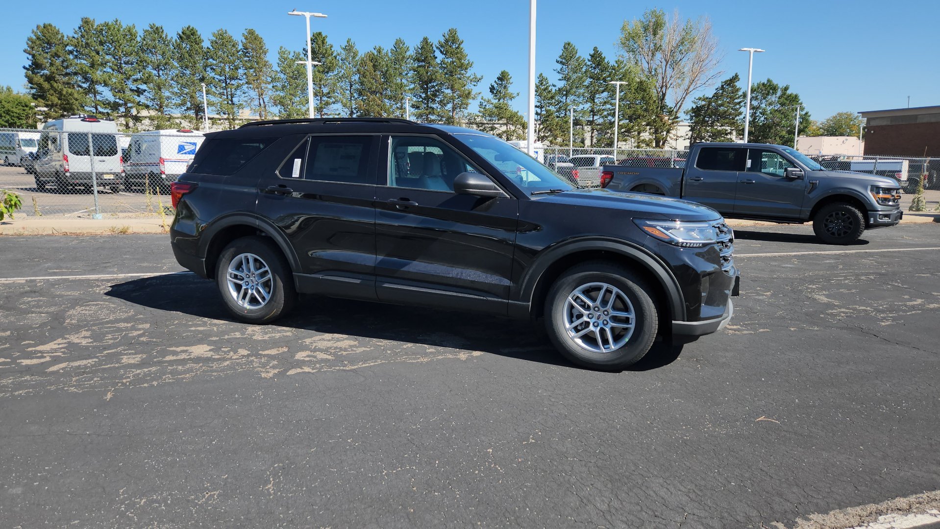 New 2027 Agate Black Metallic Ford Active image 8