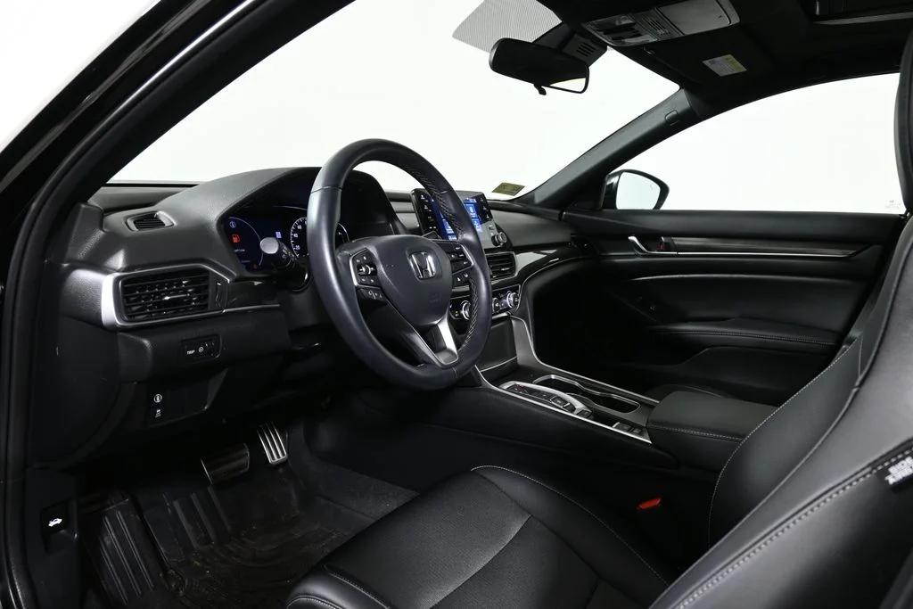 Used 2022 Black Honda Sport 2.0T image 4