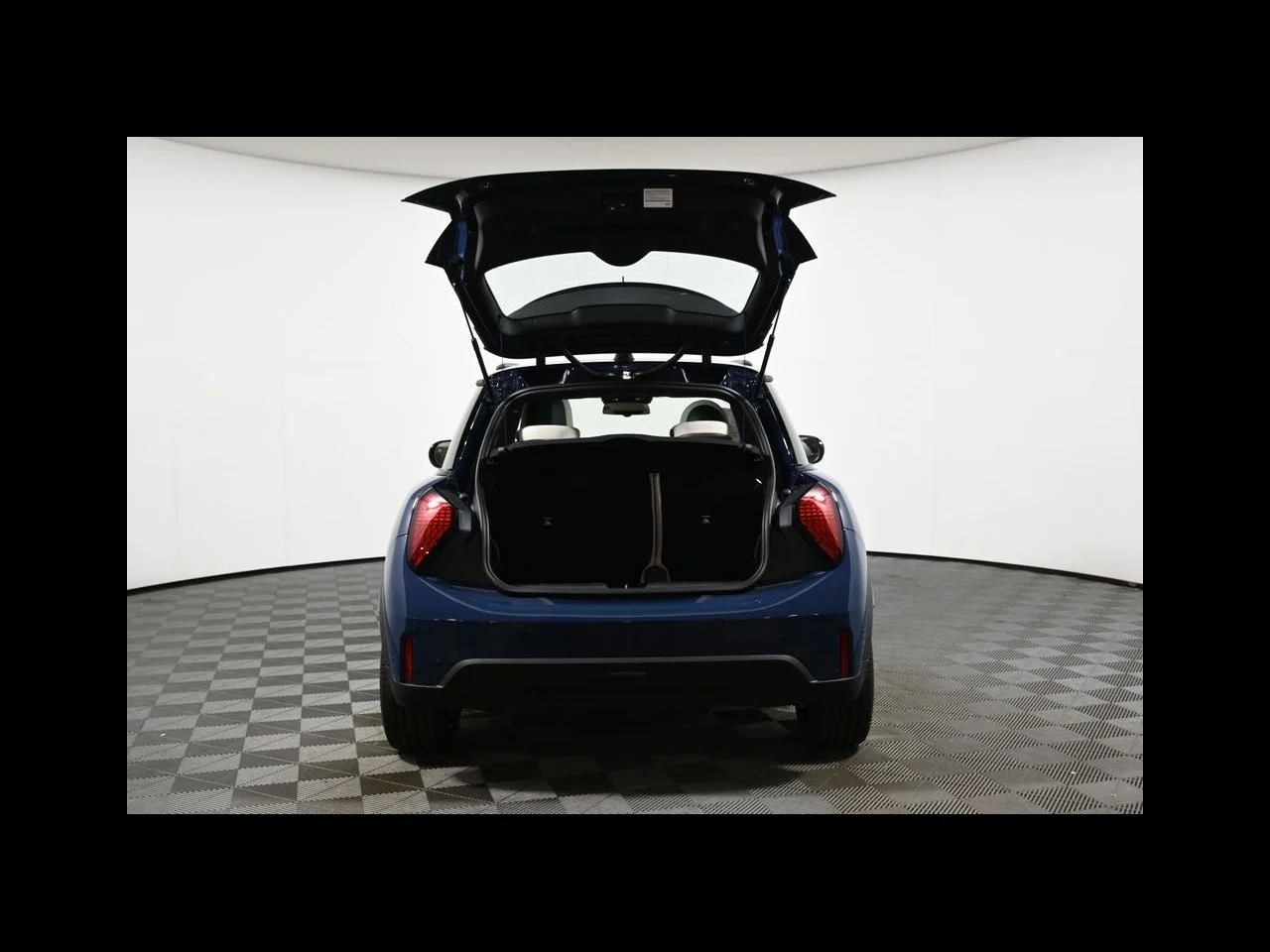 2026 MINI Hardtop 2 Door S - Photo 23