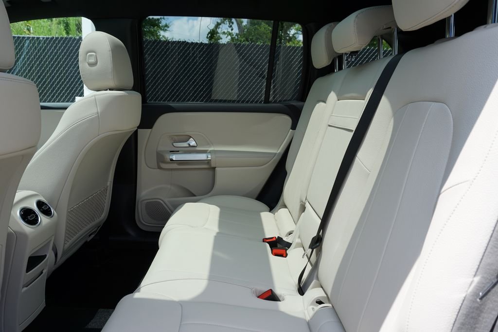 2025 Mercedes-Benz GLB Base - Photo 46