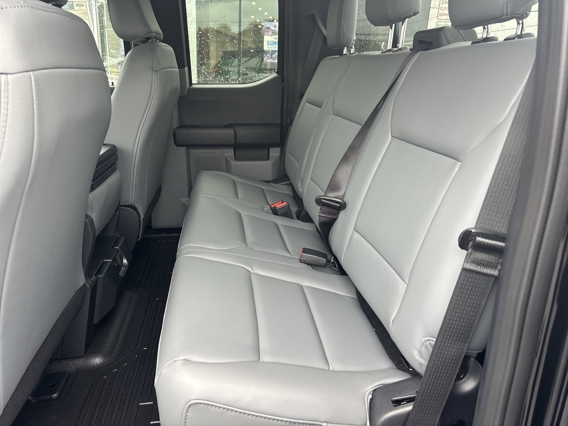 New 2027 Agate Black Metallic Ford F-350® XL image 30