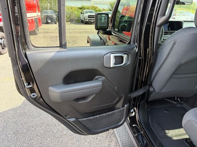 New 2027 Black Clear-Coat Paint Jeep Sport S image 10