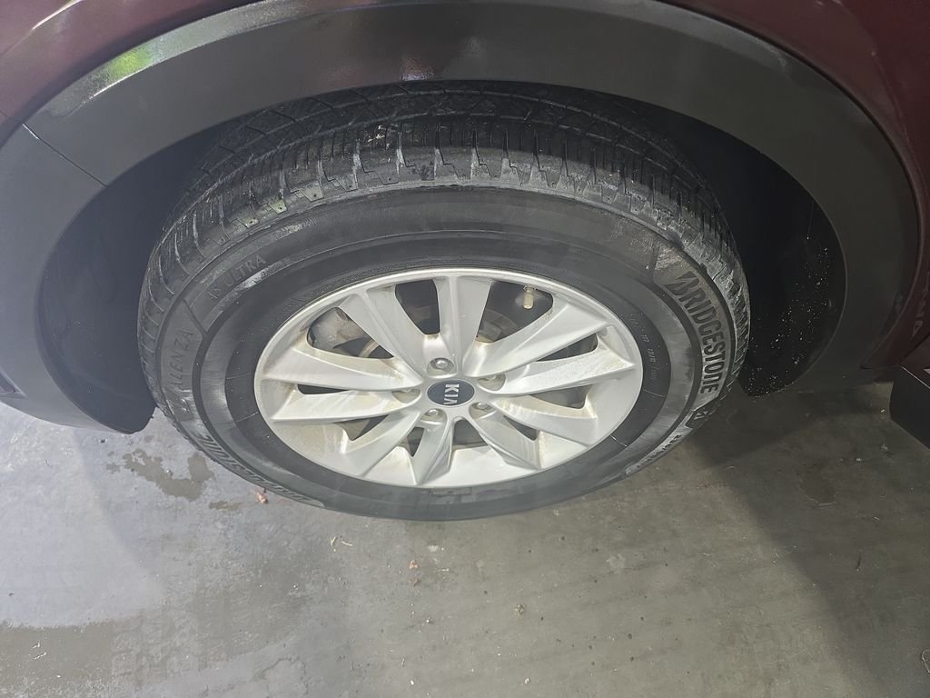 Used 2020 Purple Kia LX image 10