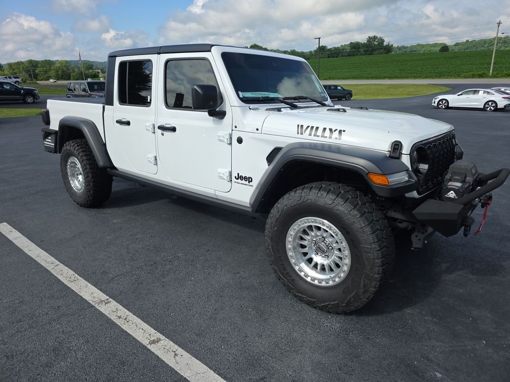Certified Used 2025 White Jeep Willys image 3