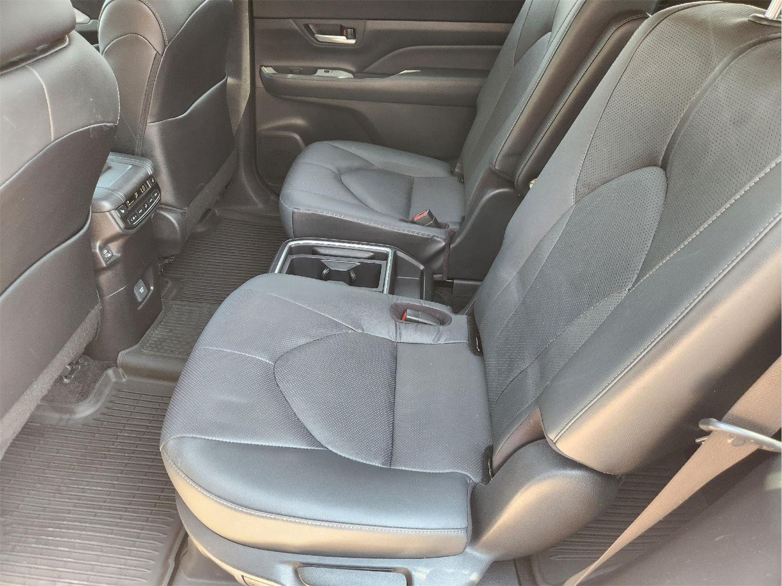 2024 Toyota Grand Highlander Limited - Photo 29