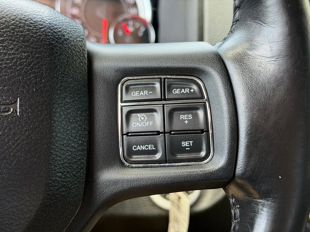 Used 2019 White Ram Warlock image 18