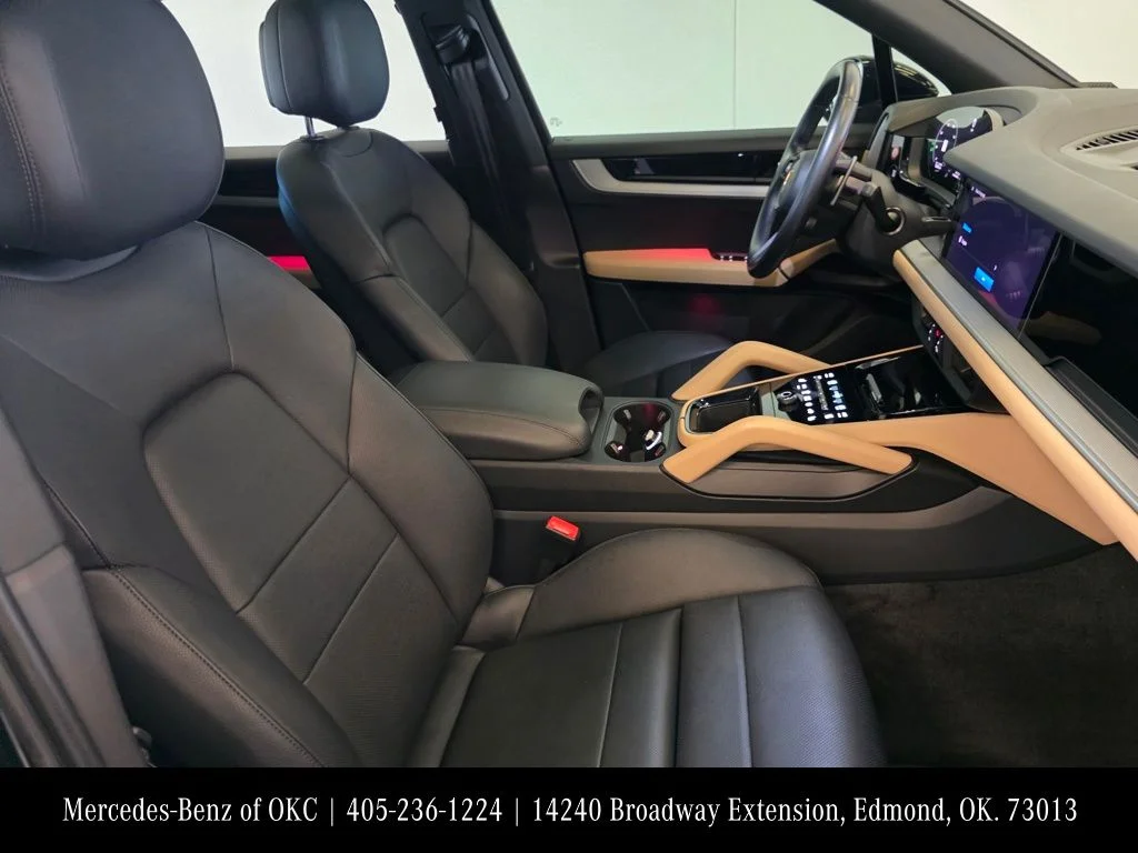 Used 2024 Black Porsche Base image 15