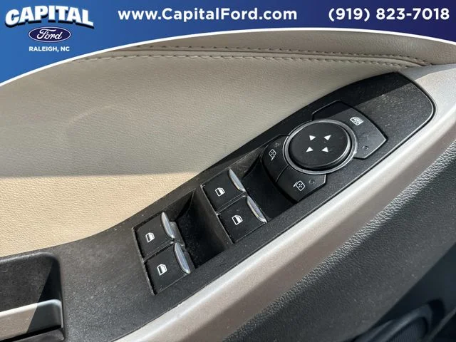 Used 2023 Green Ford XLT image 21