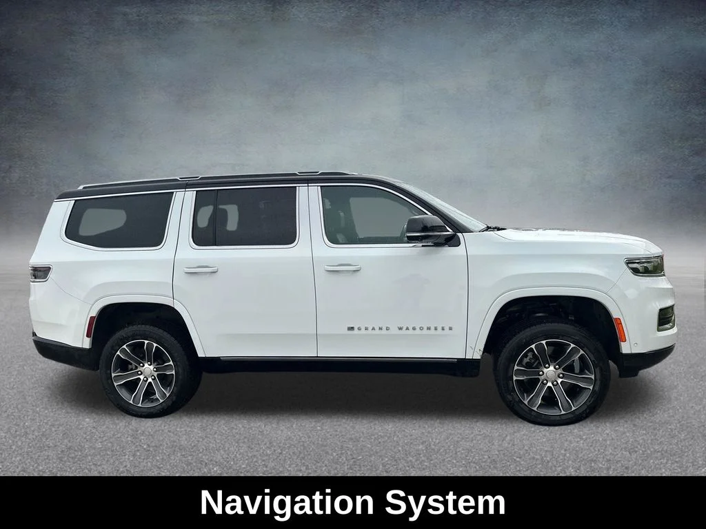 Used 2023 White Jeep Base image 7
