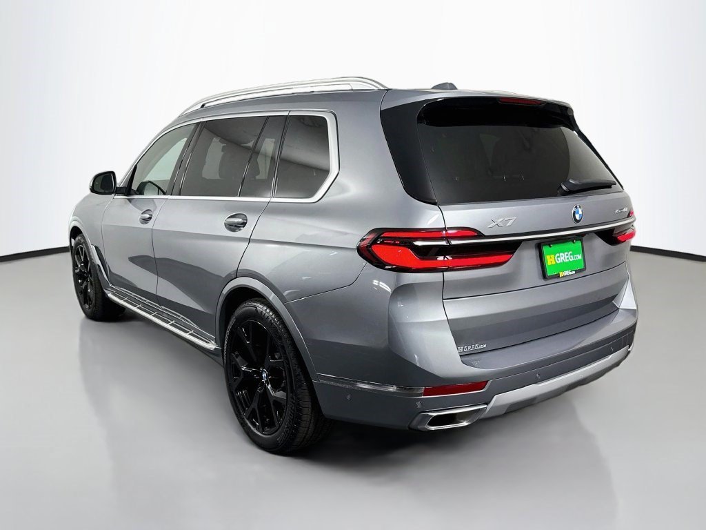 Used 2026 Skyscraper Gray Metallic BMW xDrive40i image 5