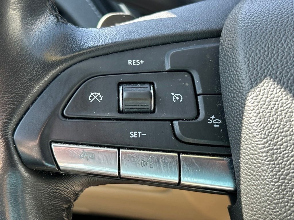 Used 2020 Red Cadillac Luxury image 27