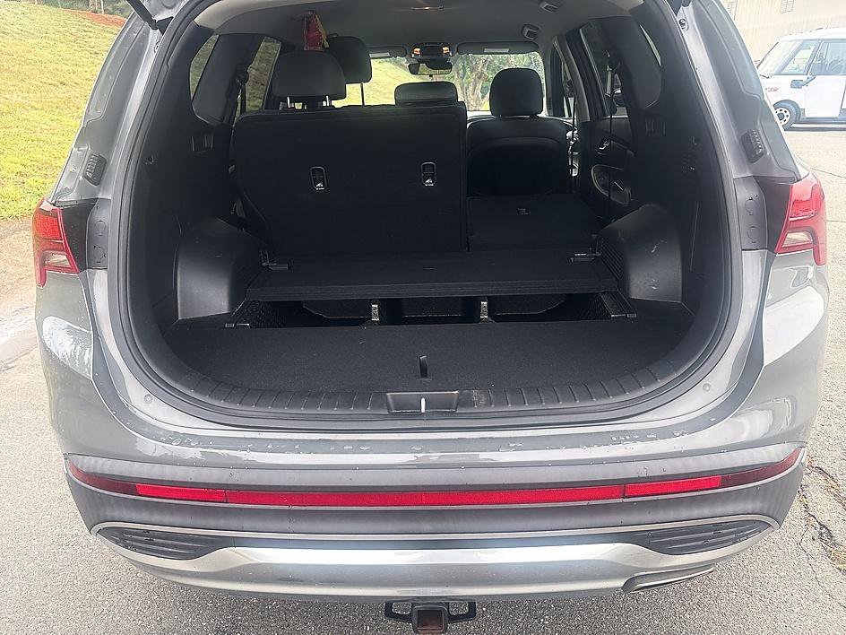 Used 2022 Hampton Gray Hyundai SEL image 23